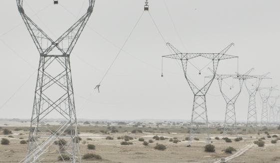 库车—阿拉尔—巴楚750千伏线路工程全线贯通