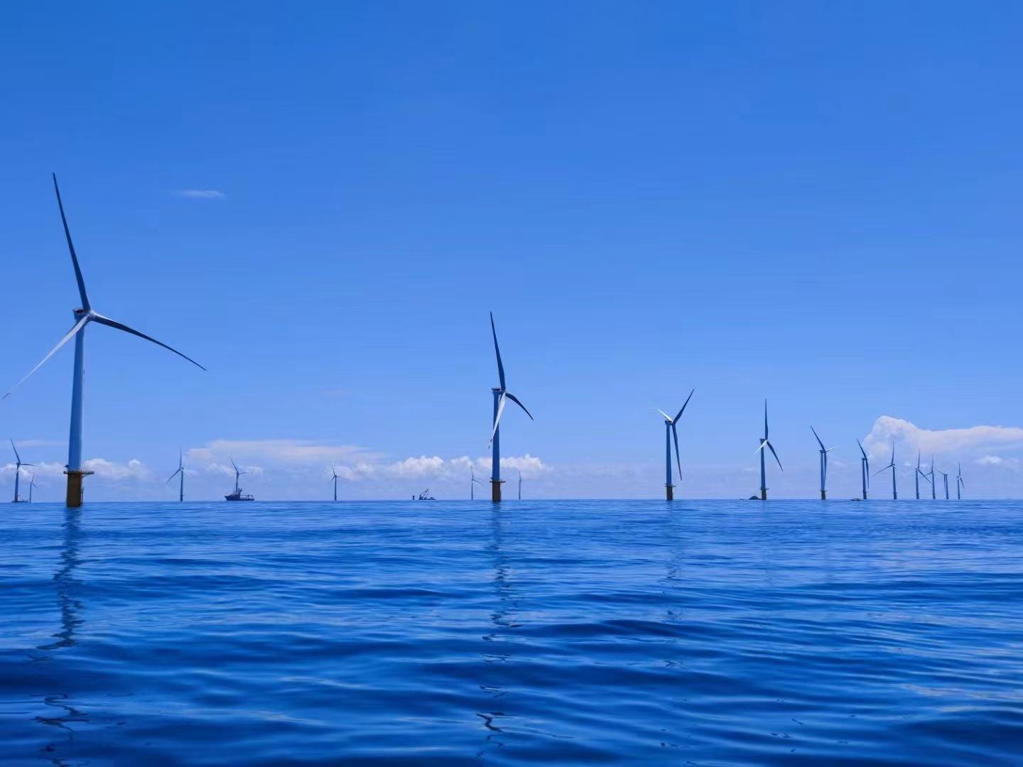 全球商用最大单机容量11MW风电机组并网成功 全球商用最大单机容量11MW风电机组并网成功