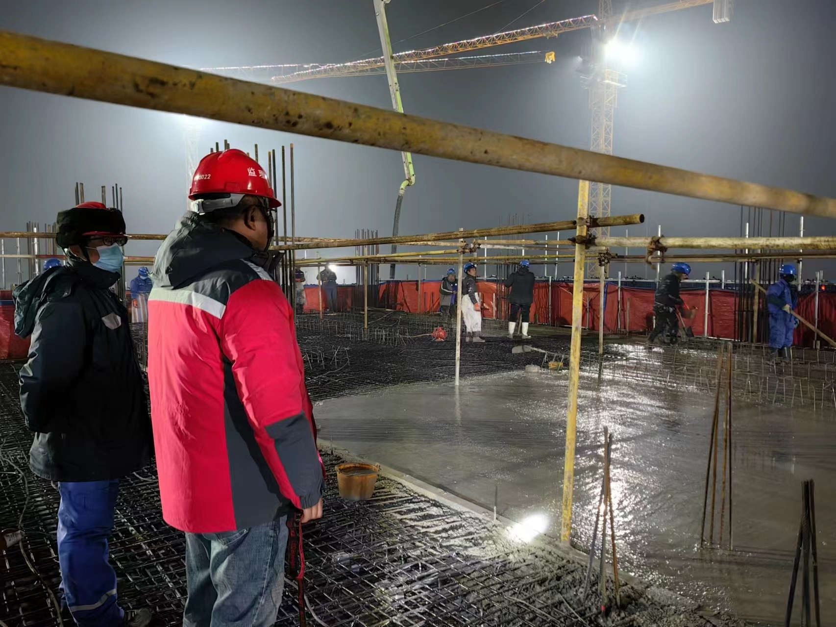 东平±800千伏换流站工程主控楼结构封顶 东平±800千伏换流站工程主控楼结构封顶