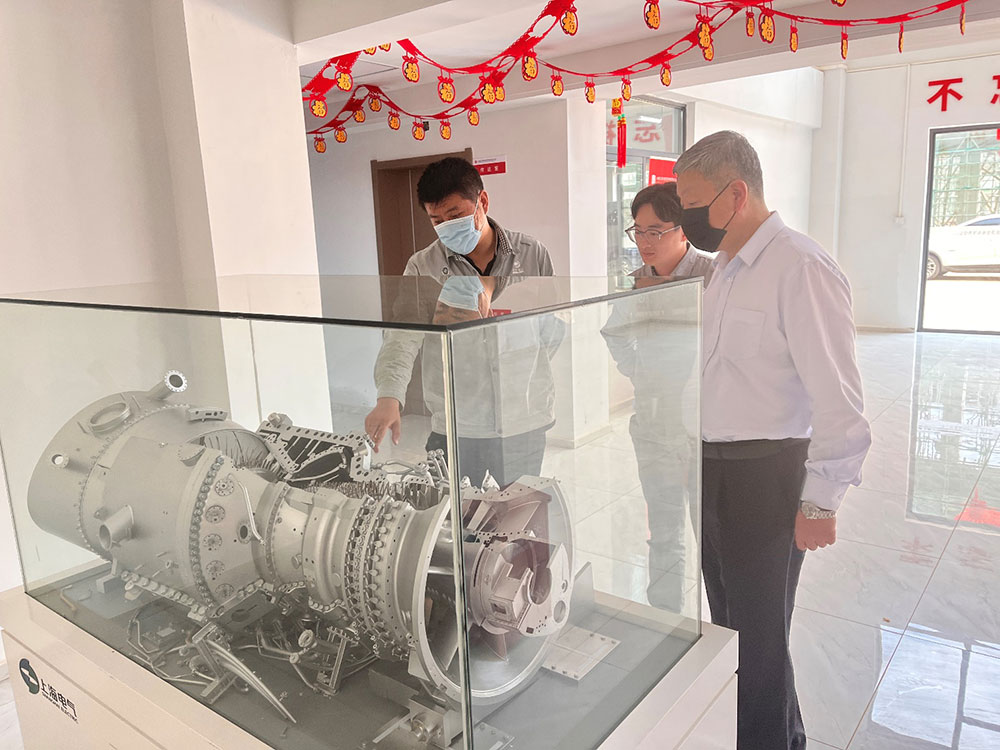 张恒董事长到大唐海口天然气发电一期工程项目监理部调研慰问 张恒董事长到大唐海口天然气发电一期工程项目监理部调研慰问