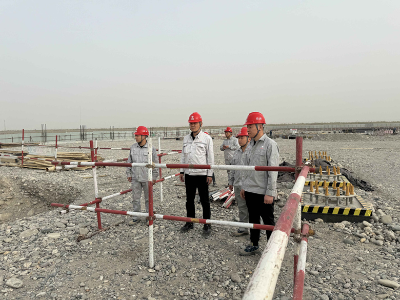 尹展总经理到新疆项目检查指导工作 尹展总经理到新疆项目检查指导工作