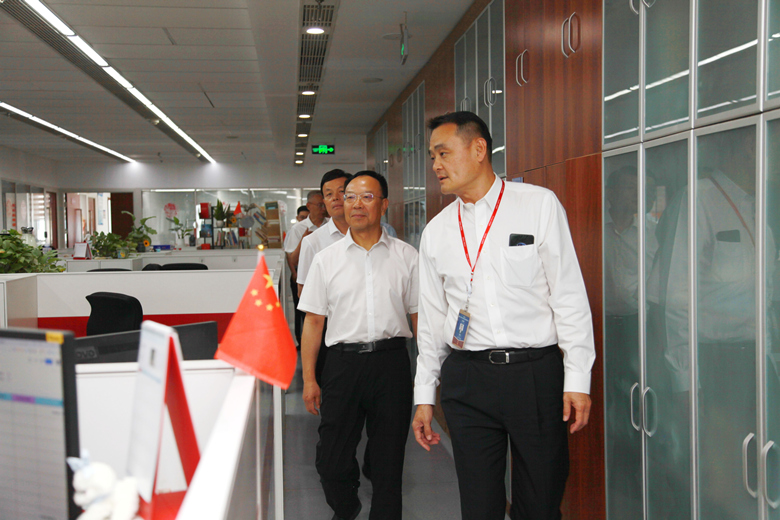 国网山东省电力k体育(中国)副总经理、党委委员卢刚莅临山东诚信调研 国网山东省电力k体育(中国)副总经理、党委委员卢刚莅临山东诚信调研